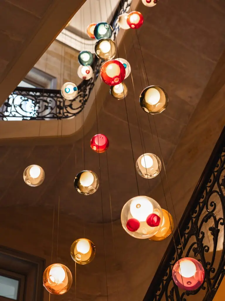 Sculpture en verre de murano sur le lieu du shooting, un hôtel 5 étoiles de Bordeaux