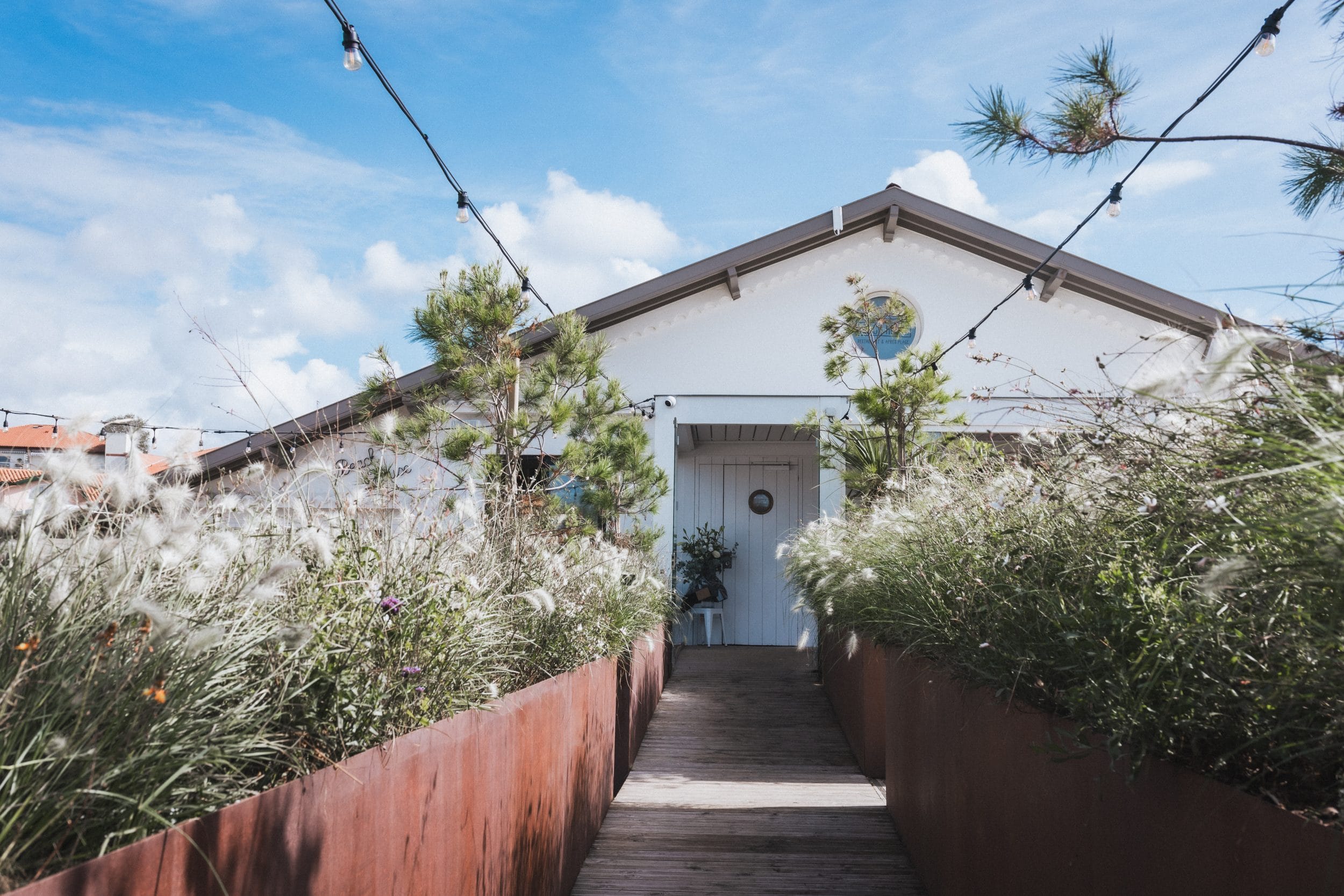 Façade de la Beach House, restaurant à Anglet