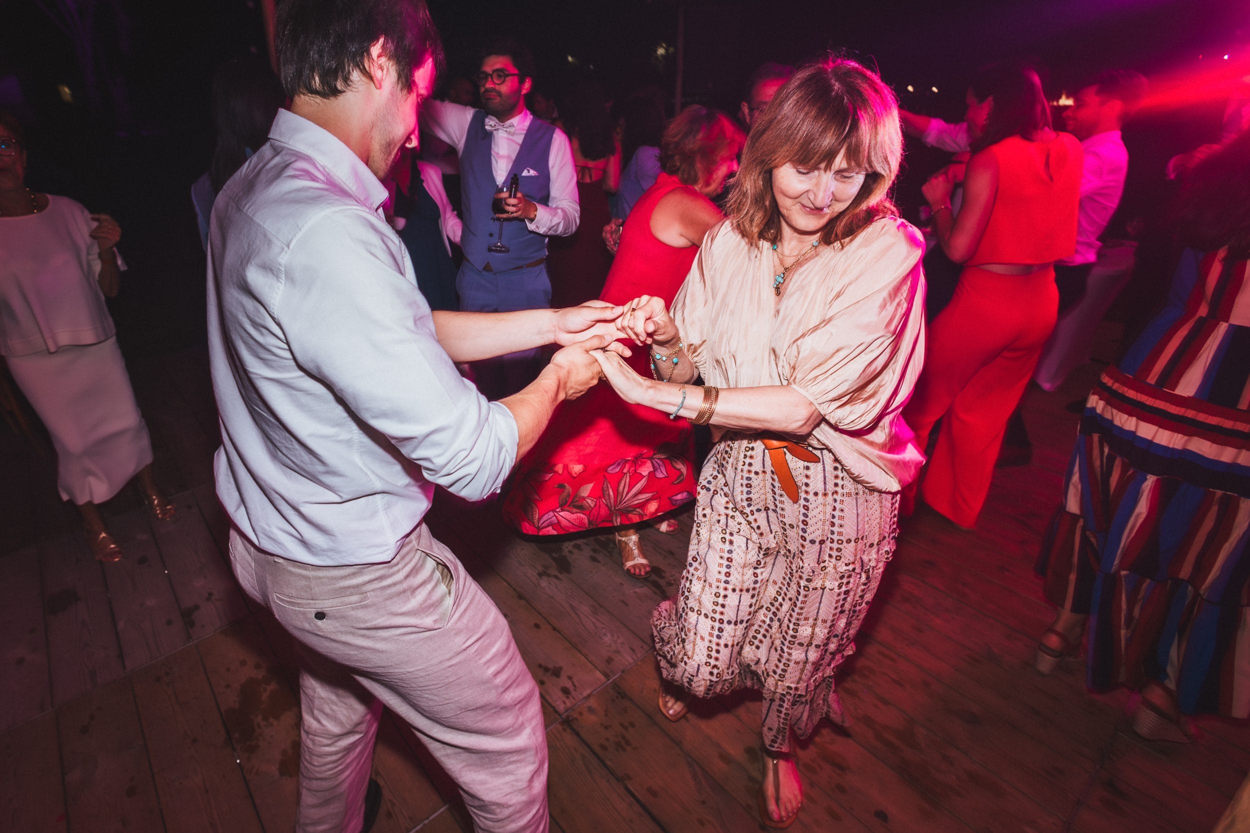 Les invités enflamment le dancefloor